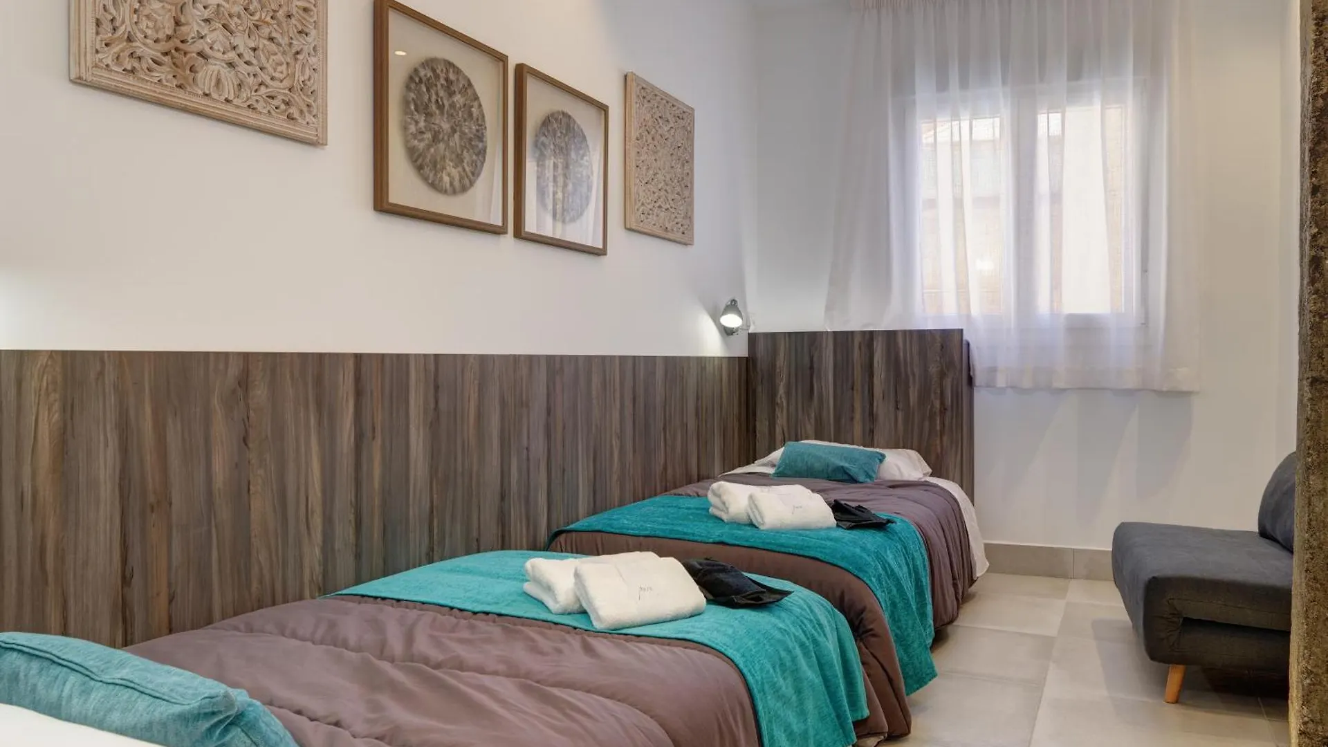 Apartment Tribuna Center By Seric,15' Walking To The Beach Malaga