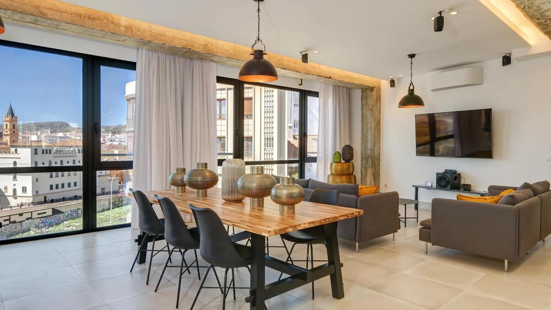 Apartment Tribuna Center By Seric,15' Walking To The Beach Malaga