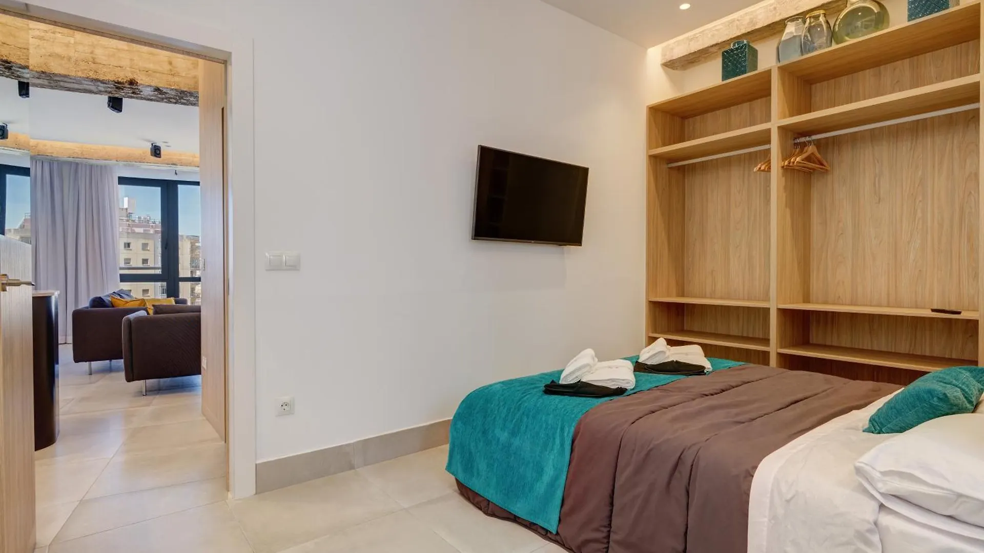 Apartment Tribuna Center By Seric,15' Walking To The Beach Malaga