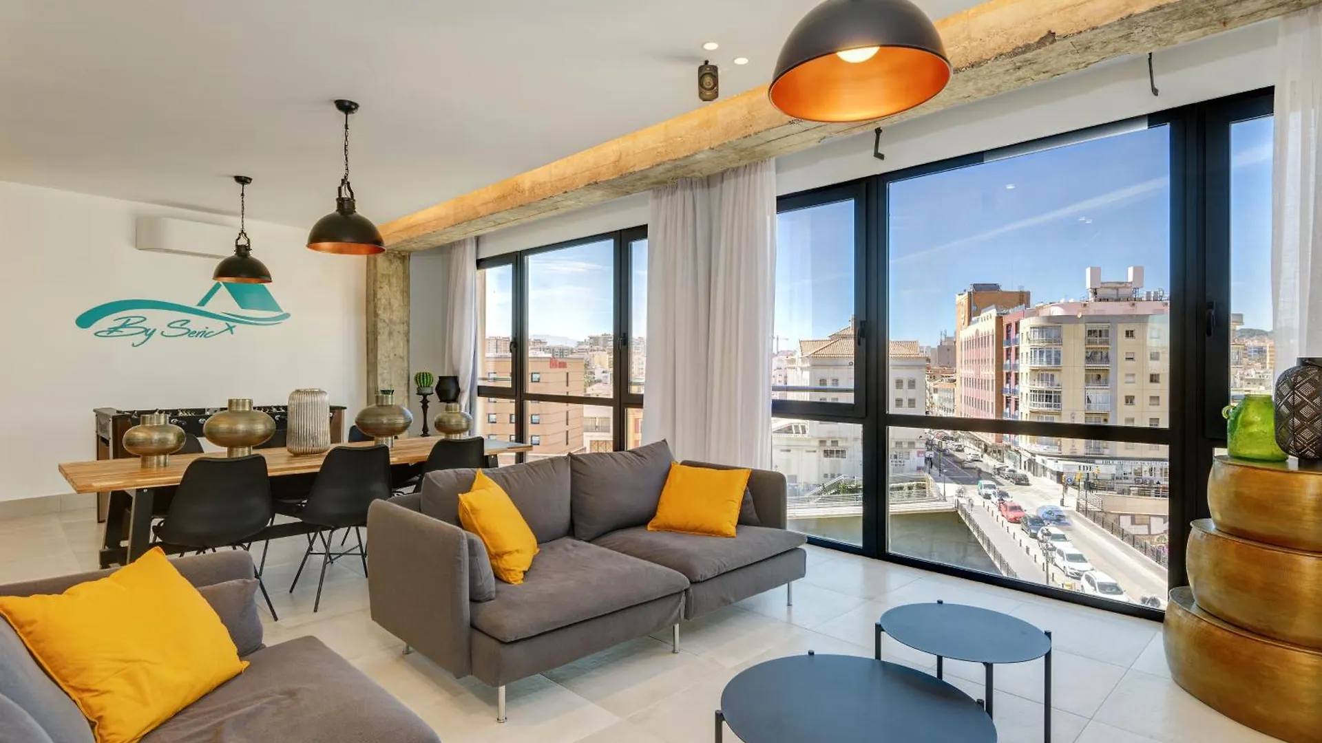 Apartment Tribuna Center By Seric,15' Walking To The Beach Malaga